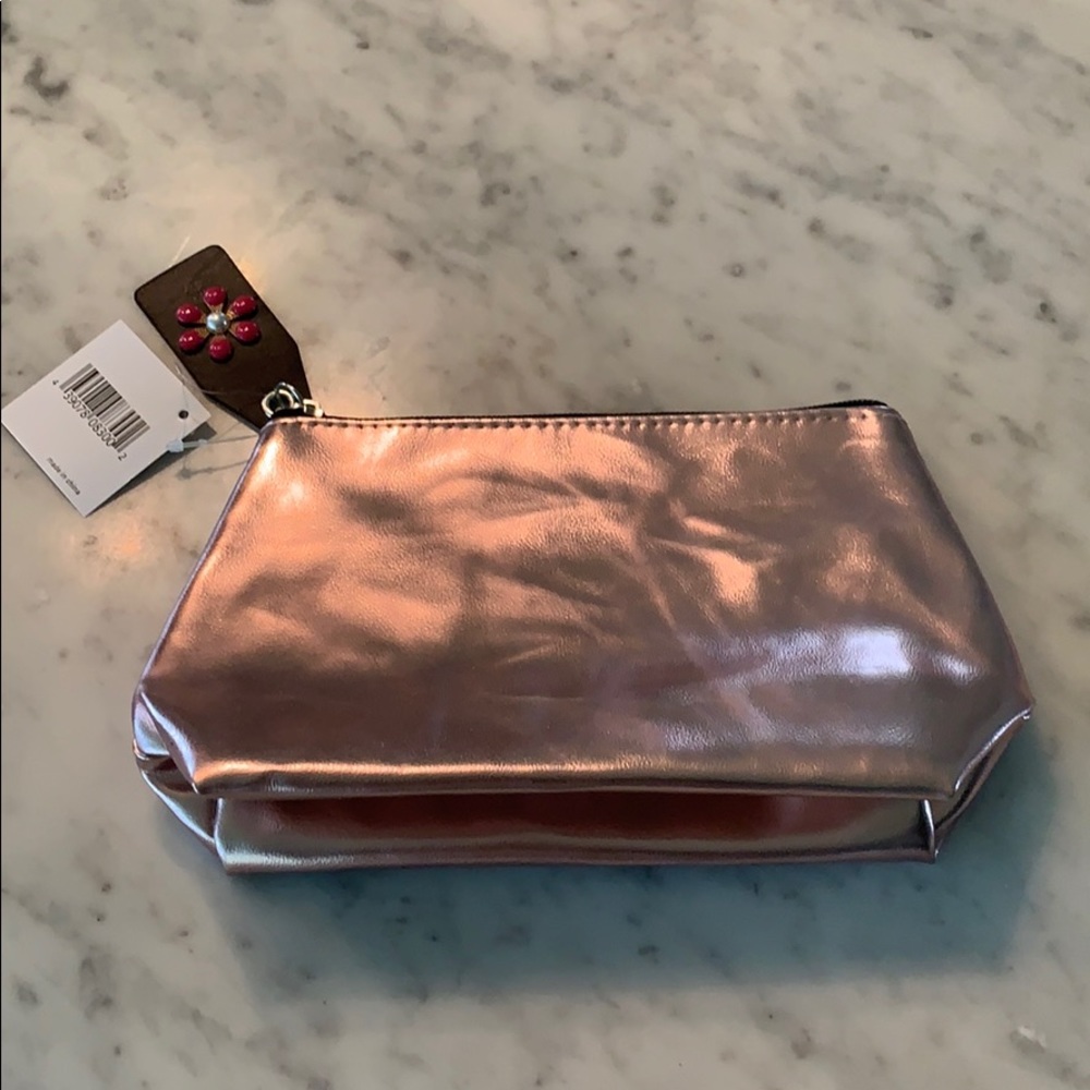 Rose gold makeup case